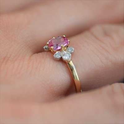 Modern French Pink Sapphire Diamonds & 18 Karat Yellow Gold Thin Ring-OLU-1335857