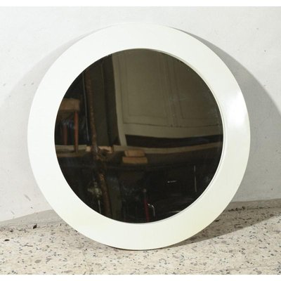 Modern Plastic Round Mirror with Flared Frame-RAQ-695891