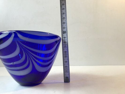 Modernist Blue Spiral Bowl by Vicke Lindstrand for Kosta Boda, 1960s-LCR-919834