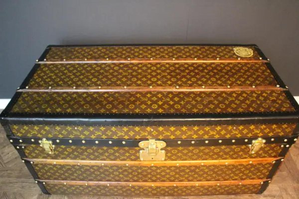 Monogrammed Steam Trunk from Louis Vuitton, 1930s-YF-1756781