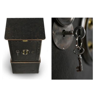 Napoleon III Safe from Delors Paris-NQ-706863