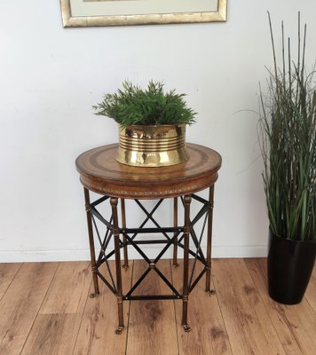 Neoclassical Hollywood Regency Side Table in Brass, Metal & Tooled Leather Top-EUP-1241587