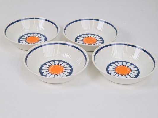 Norway Daisy Turi Tableware from Figgjo Flint, Norway, 1960s, Set of 24-AXJ-1749556