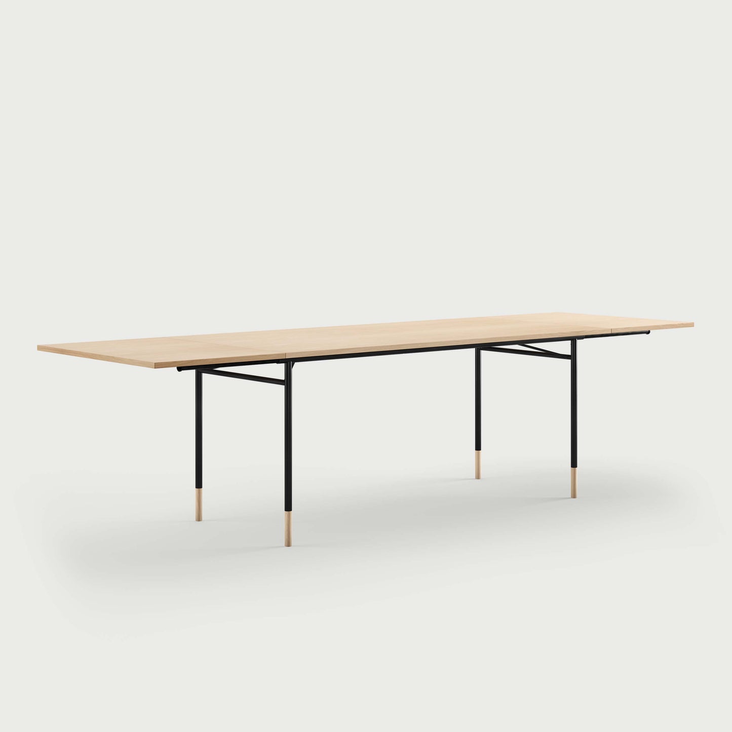 THE NYHAVN DINING TABLE