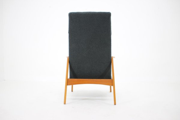 Oak & Bouclé Upholstery Wing Chair, Czechoslovakia, 1960s-TZ-1175506