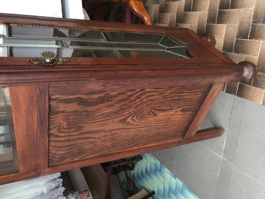 Oak Cabinet with Cut Crystal Glass Doors, 1932-WQQ-1807237