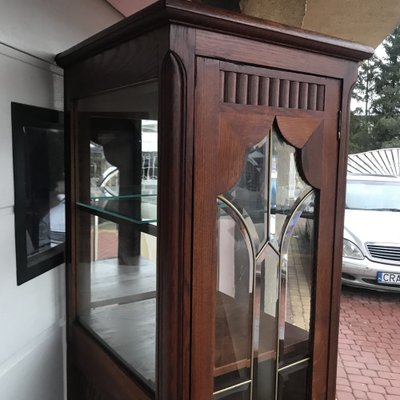 Oak Cabinet with Cut Crystal Glass Doors, 1932-WQQ-1807237