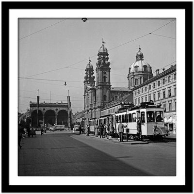 Odeonsplatz, Feldherrnhalle, Theatinerkirche, Munich Germany, 1937-DYV-988710