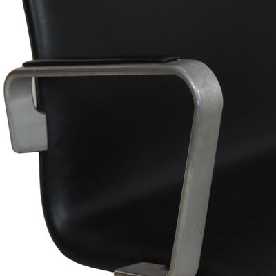 Oxford Chair in Black Leather by Arne Jacobsen-MTD-1800013