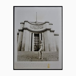 Paris Nude in Front of Musée de l´Homme, 1970s-DYV-701160