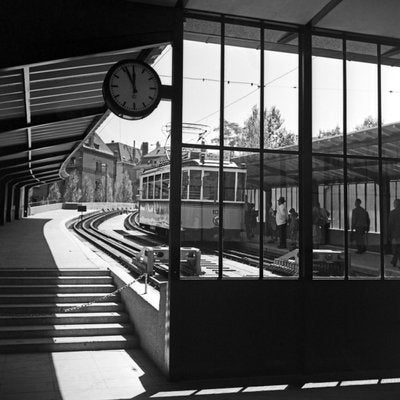 Passengers Waiting for the Train, Stuttgart Germany, 1935-DYV-988151