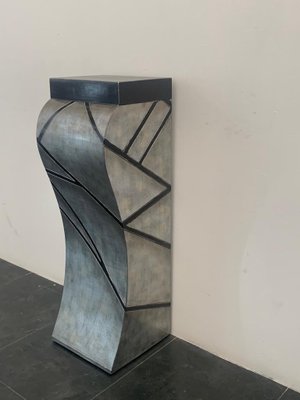 Patinated Silver Leaf Pedestal with Black Lacquered Engraved Lines-IJR-1393314