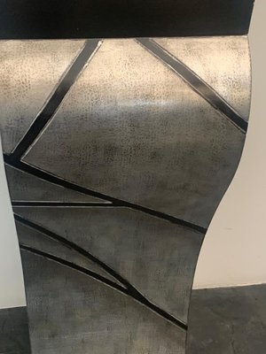 Patinated Silver Leaf Pedestal with Black Lacquered Engraved Lines-IJR-1393314