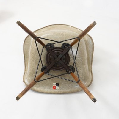 Paw Swivel Base Armchair by Charles & Ray Eames for Zenith Plastics, 1940s-TJQ-682703