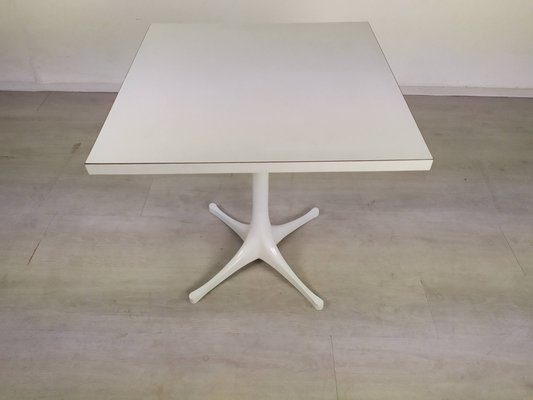 Pedestal Table from George Nelson-EAD-954020