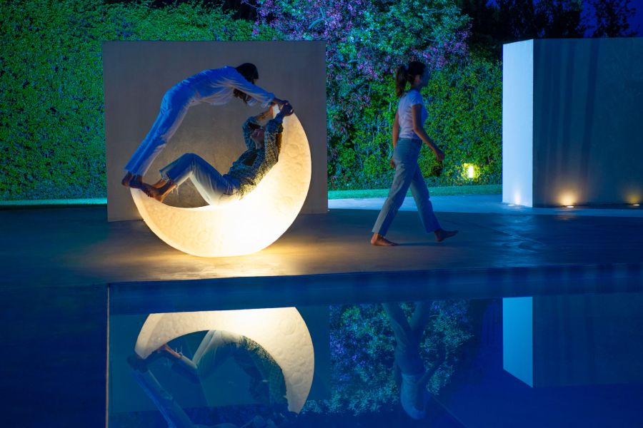 OUTDOOR AND INDOOR SEAT/LAMP My Moon Lamp by Seletti