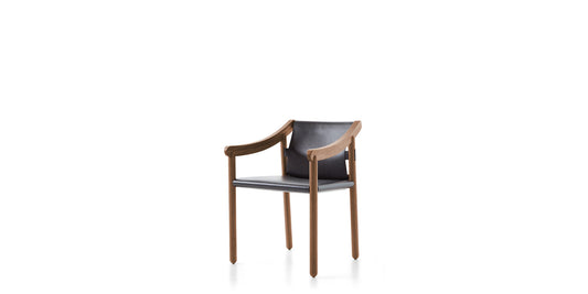 905 by Cassina