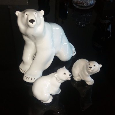 Porcelain Polar Bear and Cubs Sculptures from Lomonosov, 1960s, Set of 3-YGE-703530