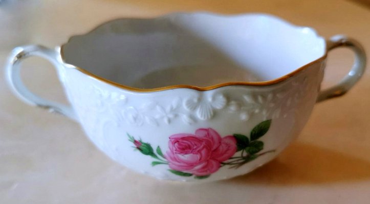 Porcelain Rose Broth Cups & Saucers with Embossed Decorations from Meissen, Set of 24-QRS-1138520