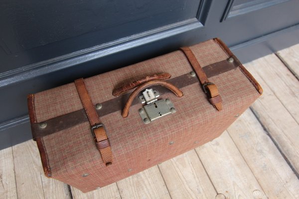 Post Carriage Travel Case-TAT-1340805