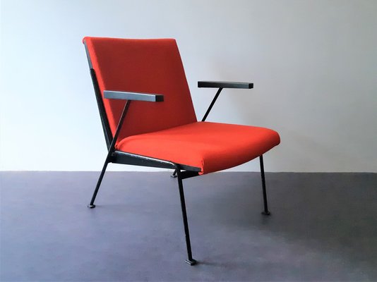 Red Oase Lounge Chair with Armrests by Wim Rietveld for Ahrend De Cirkel-NV-986914