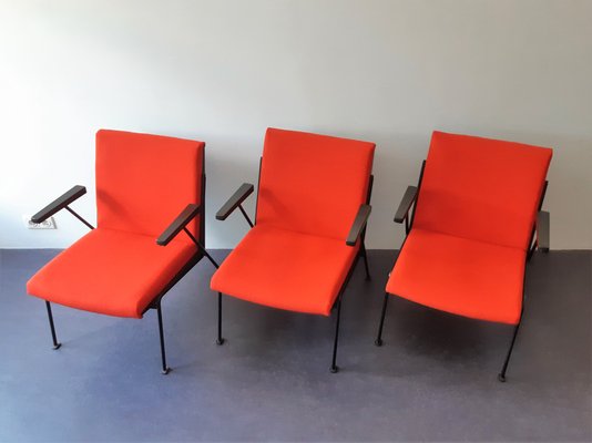 Red Oase Lounge Chair with Armrests by Wim Rietveld for Ahrend De Cirkel-NV-986914