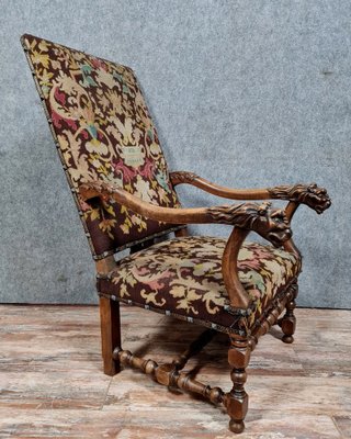 Renaissance Armchair in Sculpted Walnut-MWB-1797921