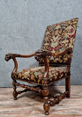 Renaissance Armchair in Sculpted Walnut-MWB-1797921