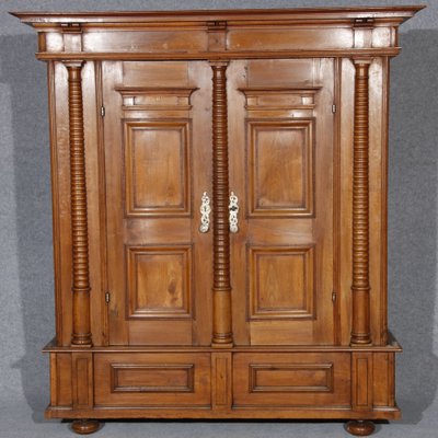 Renaissance / Early Baroque Wardrobe in Walnut, 1670s-DXD-1790236