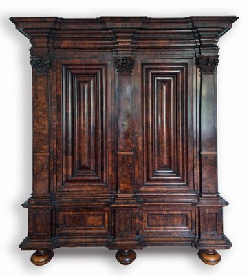 Renaissance Frankfurt Wave Cabinet-KEU-2036189