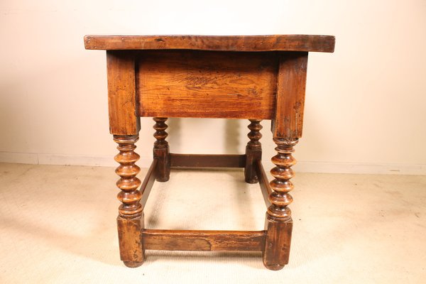 Renaissance Spanish Walnut Occasional Table, 1600s-HPU-1154032