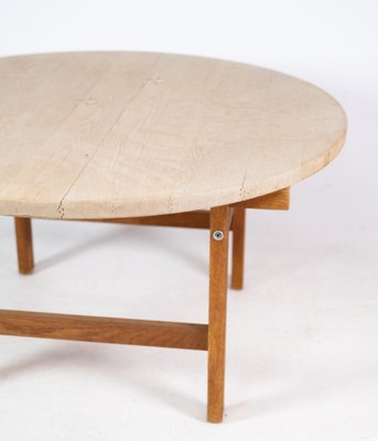 Round Coffee Table by Hans J. Wegner for PP Møbler, 1960s-UY-1425723