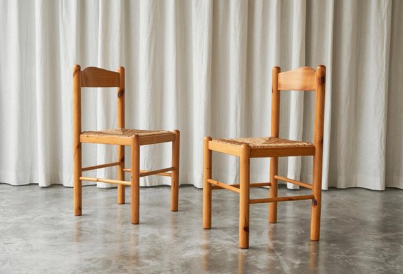 Rustic Chalet Chic Chairs in Pine and Rush by Vico Magistretti, 1970s, Set of 6-FEW-2028647