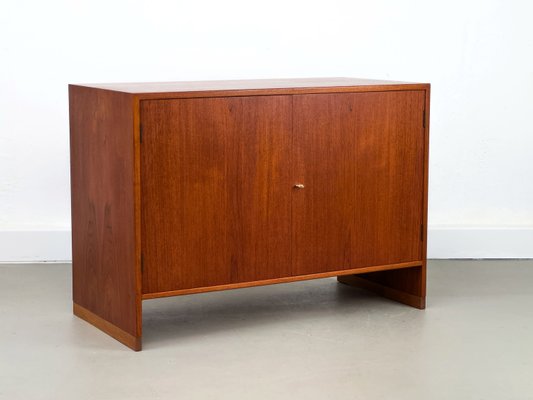 Ry-100 Teak Cabinet by Hans J. Wegner for Ry Møbler, 1959-QEQ-2021235