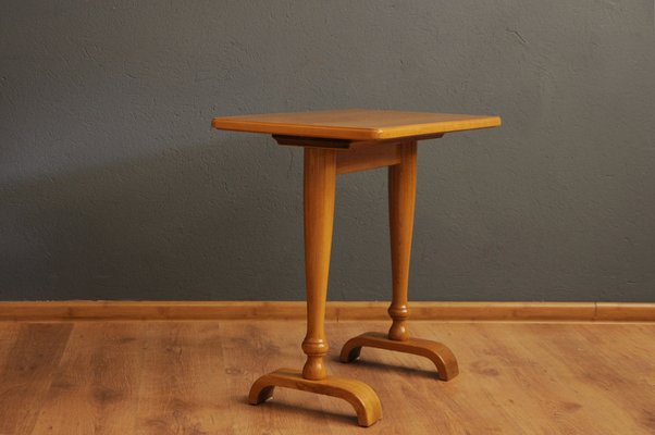 Scandinavian Ash Table on Turned Legs-KDW-1309782