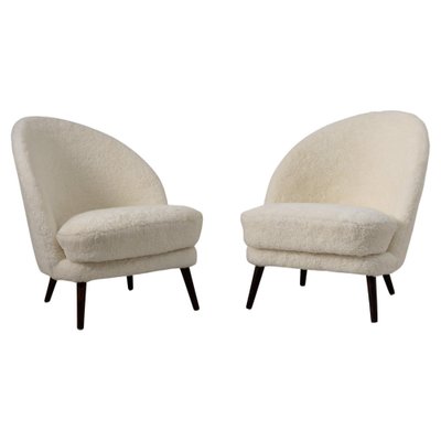 Scandinavian Mid-Century Modern White Sheepskin Lounge Chairs by Arne Norell, Set of 2-MJF-1105114