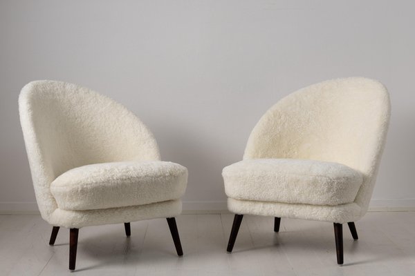 Scandinavian Mid-Century Modern White Sheepskin Lounge Chairs by Arne Norell, Set of 2-MJF-1105114