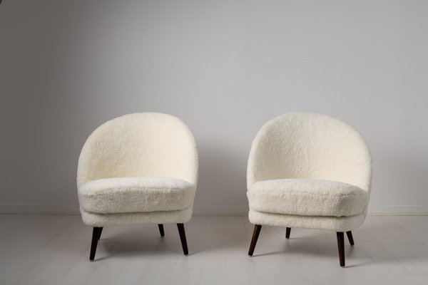 Scandinavian Mid-Century Modern White Sheepskin Lounge Chairs by Arne Norell, Set of 2-MJF-1105114