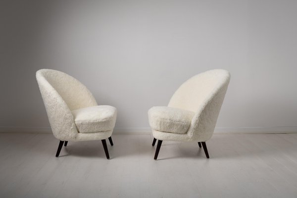 Scandinavian Mid-Century Modern White Sheepskin Lounge Chairs by Arne Norell, Set of 2-MJF-1105114