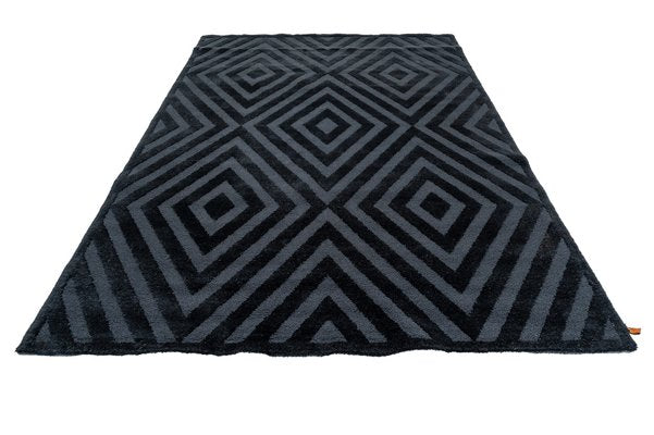 Scandinavian modern hand tufted rug by Gunilla Lagerhelm Ullberg & Maja Johansson for Kasthall. 295x200 cm (116 x 79 in).-LTQ-1722572