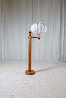 Scandinavian Modern Sculptural Floor Lamp in Pine from Luxus, 1970s-UYK-1793993