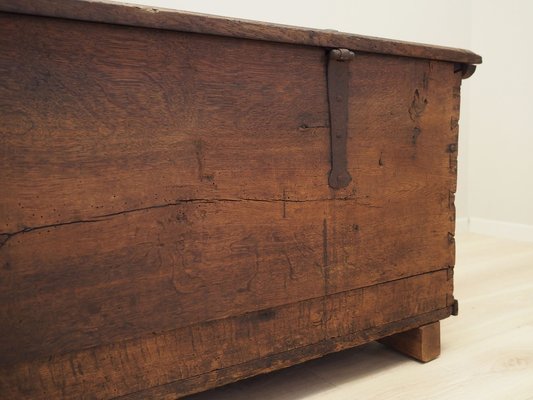 Scandinavian Oak Chest, 18th Century-VND-1791678