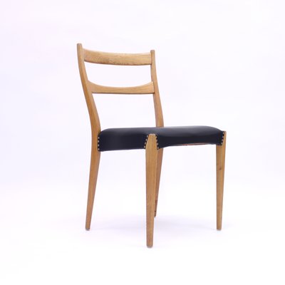 Scandinavian Oak Dining Chairs With Black Leather Seats, 1950s, Set of 4-KQ-787374