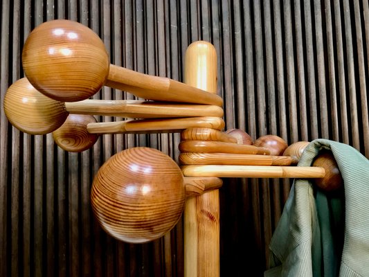 Scandinavian Sculptural Pine Wood Coat Rack with Rotatable Ball-Shaped Hooks, 1970s-JP-1000318