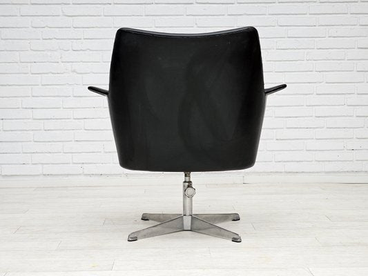 Scandinavian Swivel Chair in Artificial Leather with Cast Aluminum Base, 1950s-TMW-2023398