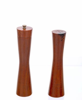 Scandinavian Teak Salt and Pepper Grinders, 1960s, Set of 2-GCG-1104397