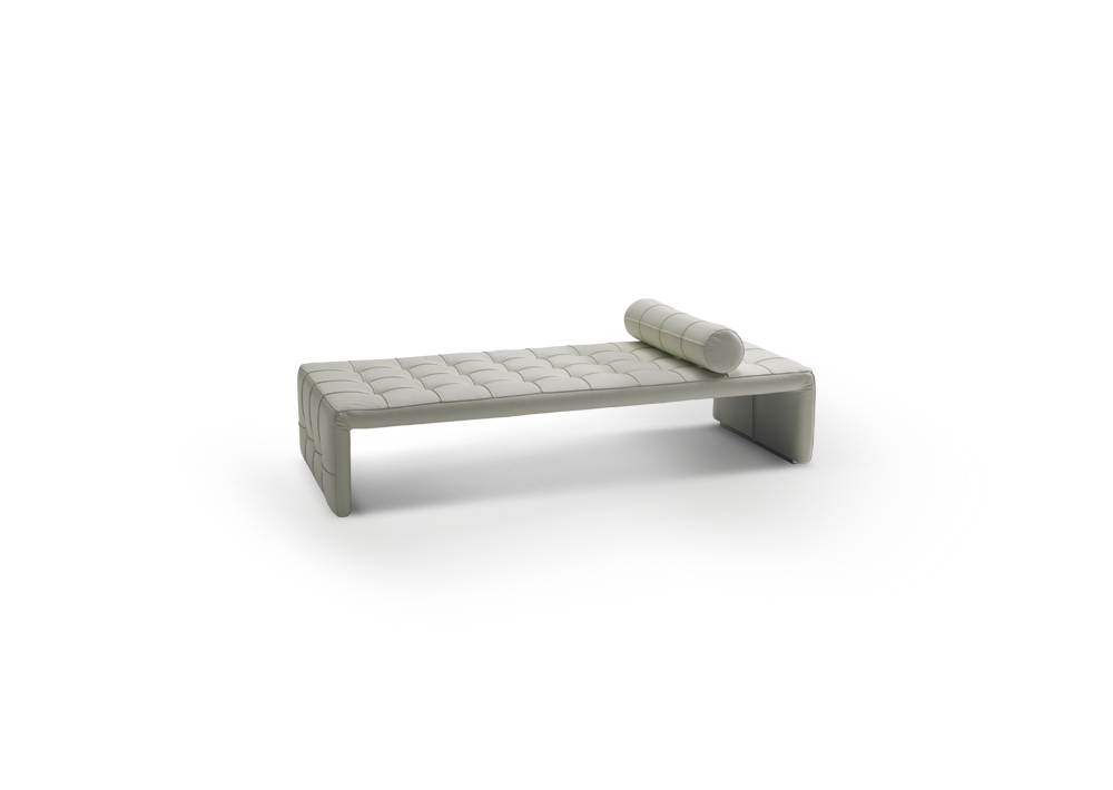 SCARLETT - BENCH by Porada