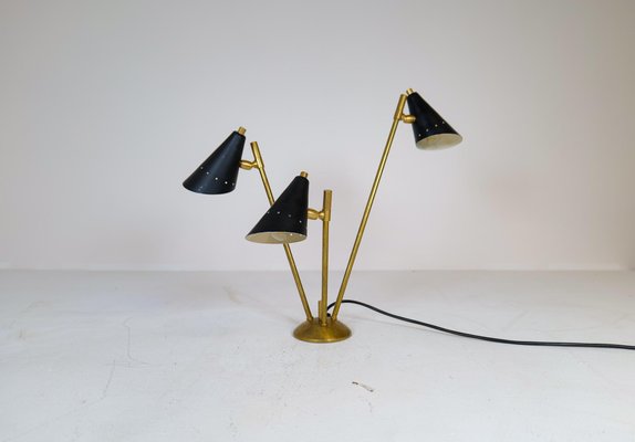 Sculpture Italian Modern Brass and Metal Table Lamp in the style of Stilnovo, 1980s-UYK-1371217