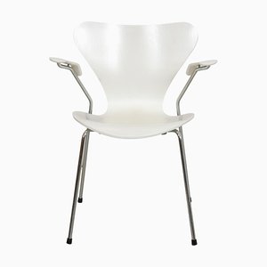 Series 7 3207 Armchair in White by Arne Jacobsen for Fritz Hansen, 1990s-MTD-1736665