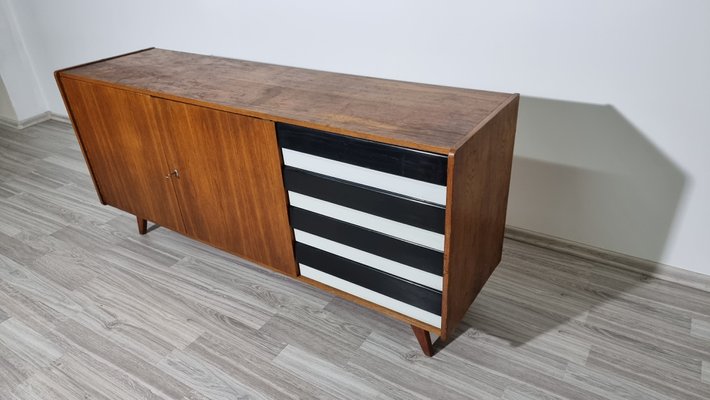 Sideboard attributed to Jiri Jiroutek for Interier Praha, 1960s-QJA-1420586